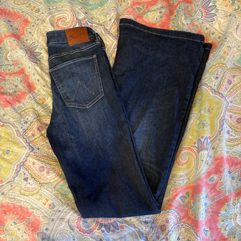 ❌ SOLD ❌ Wrangler Ladies Bespoke Flare Jeans - Dark Blue